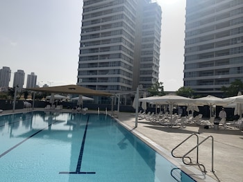 prince palace netanya beach royal resort