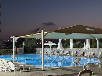 prince palace netanya beach royal resort