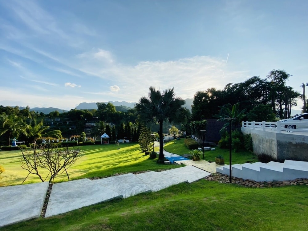 riverside hill resort and restaurant