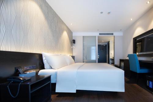 orange hotel select hangzhou jiangnan avenue longhu paradise walk