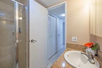 valley isle 1108b 2 bedroom condo by redawning
