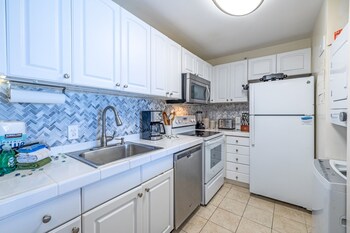 valley isle 1108b 2 bedroom condo by redawning