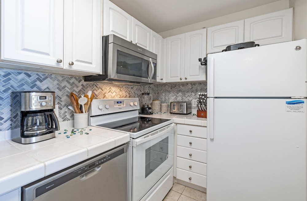 valley isle 1108b 2 bedroom condo by redawning