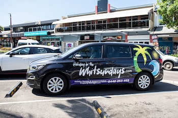 airlie sun and sand accommodation 5