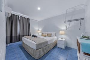 airlie sun and sand accommodation 5