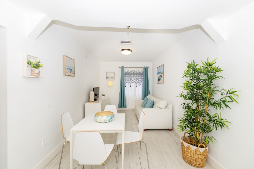 335 ocean walk apartments