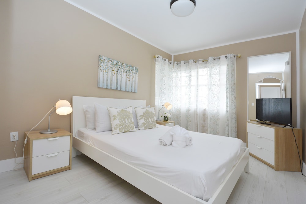 335 ocean walk apartments