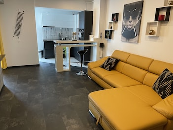 fancy westpark 2 residence lake view w7