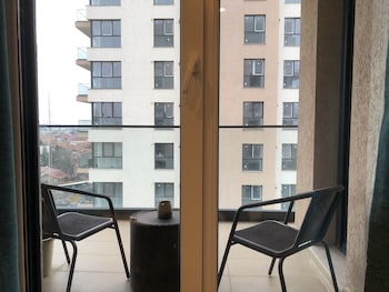 fancy westpark 2 residence lake view w7