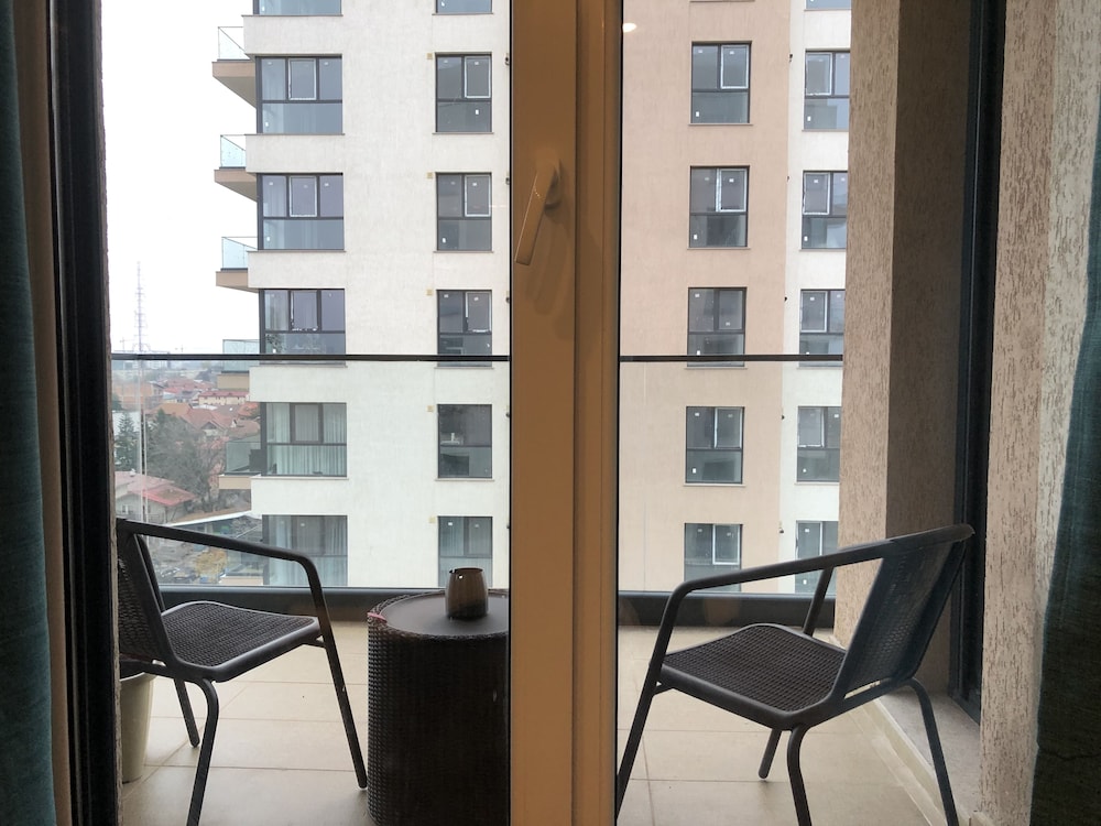 fancy westpark 2 residence lake view w7