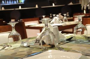 holiday bahrain hotel