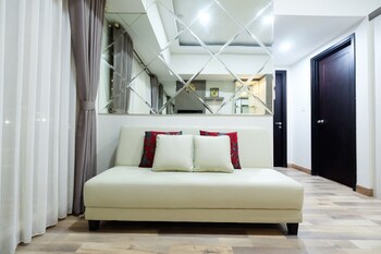 affordable 2br casa de parco bsd apartment