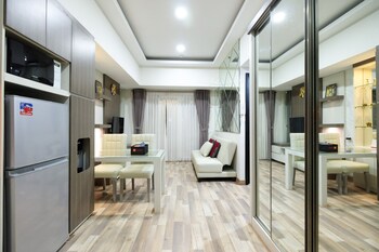 affordable 2br casa de parco bsd apartment