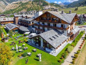Montana Lodge & Spa, By R Collection Hotels,La Thuile>>Aosta,5 star