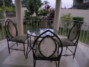 acacia lodge north legon