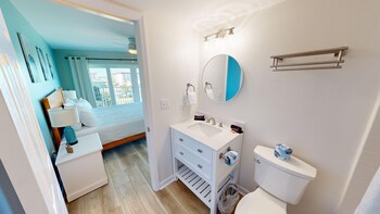 recently renovated 2 bedroom short walk to the beach condo