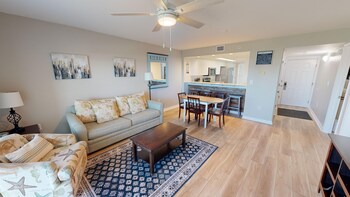 recently renovated 2 bedroom short walk to the beach condo