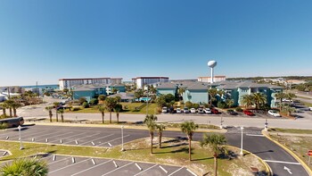recently renovated 2 bedroom short walk to the beach condo