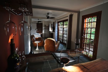 villa la mercy guest suite