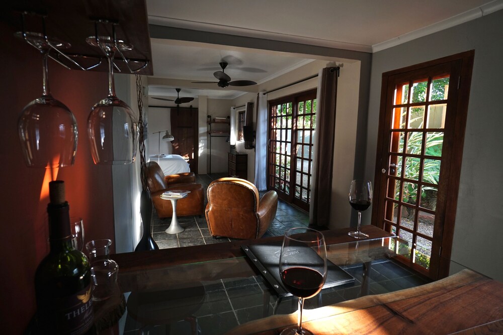 villa la mercy guest suite