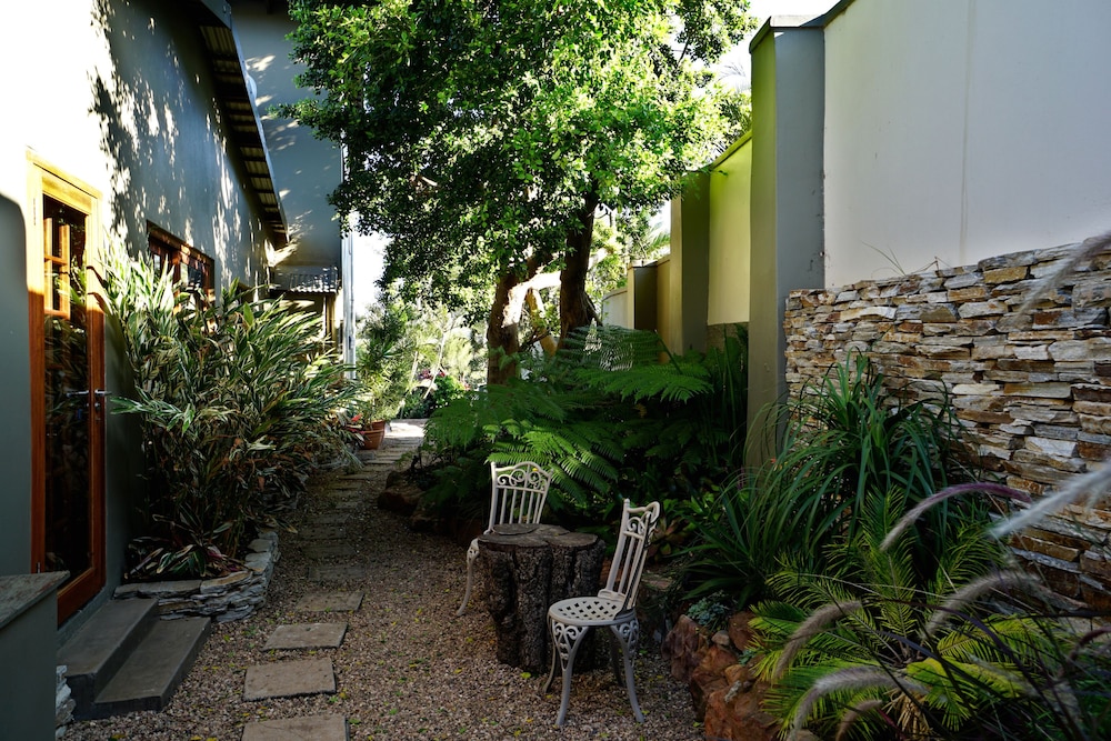villa la mercy guest suite
