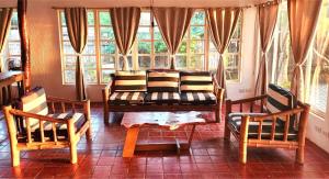 white house batangas