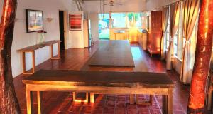 white house batangas