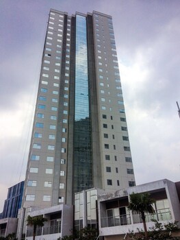 gorgeous studio cinere bellevue apartment