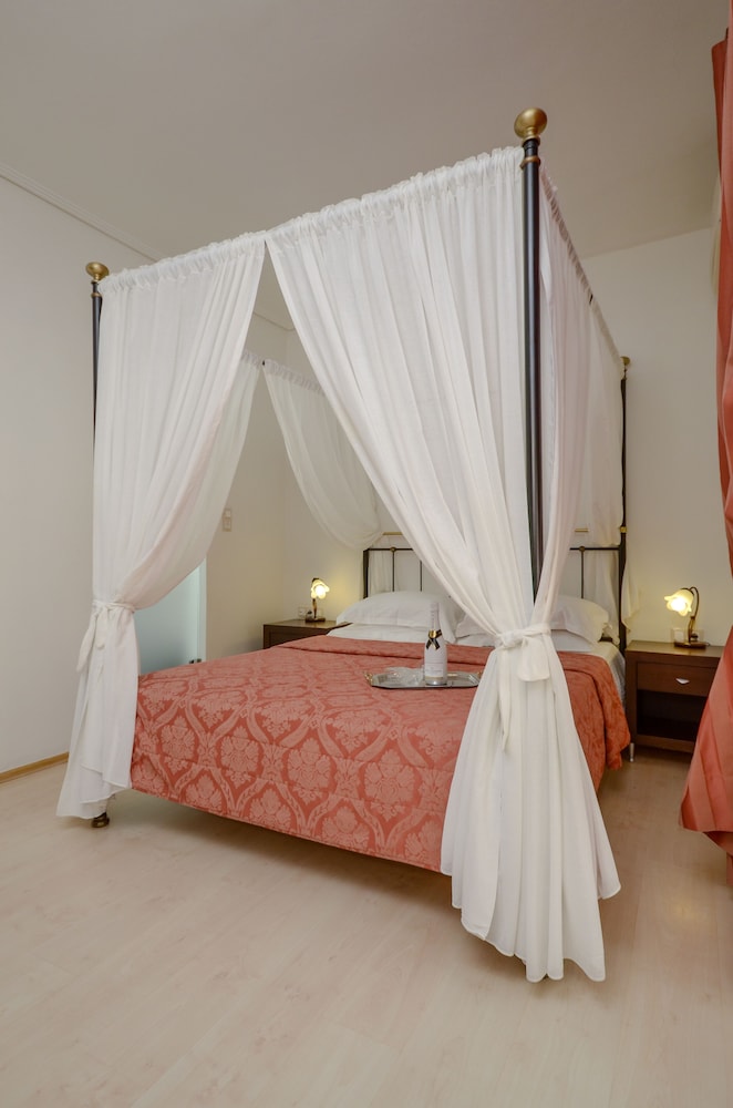 aeolis boutique hotel