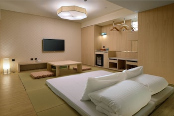 chihpen century hotel