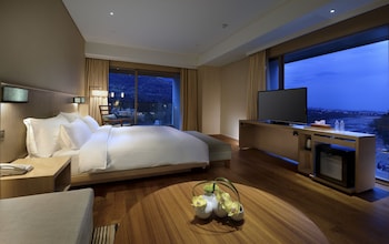 chihpen century hotel