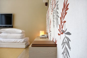 chihpen century hotel