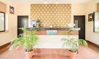 Corbett Aroma Park By Royal Collection,,3 star