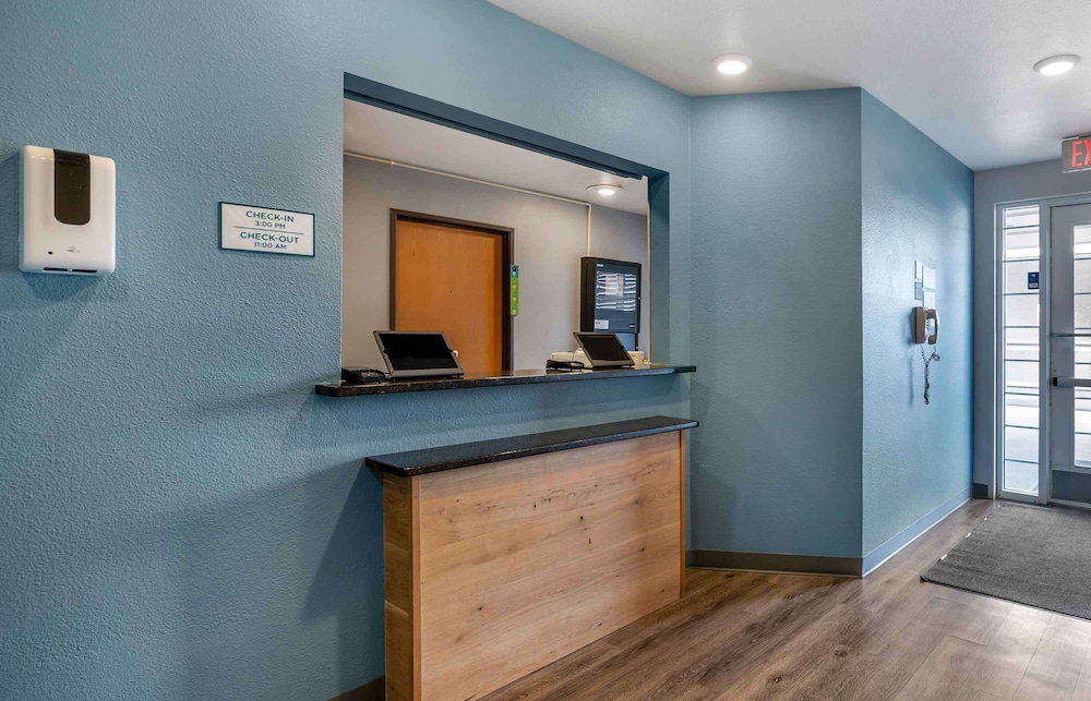 extended stay america select suites indianapolis west