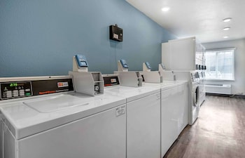 extended stay america select suites indianapolis west