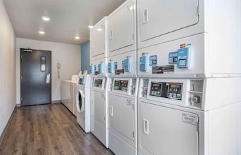 extended stay america select suites indianapolis west