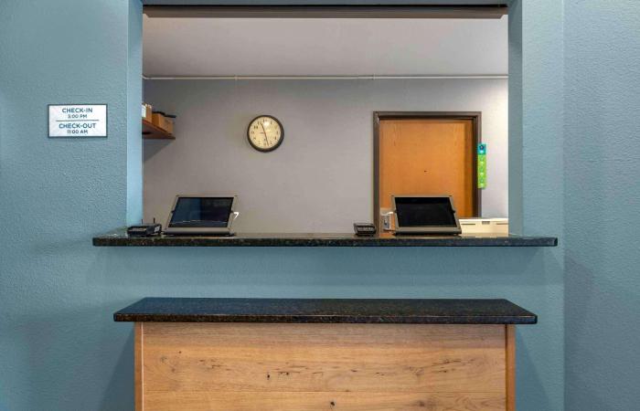 extended stay america select suites indianapolis west