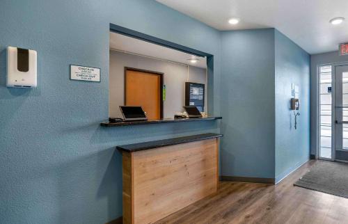 extended stay america select suites indianapolis west