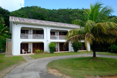 la residence villas and studios