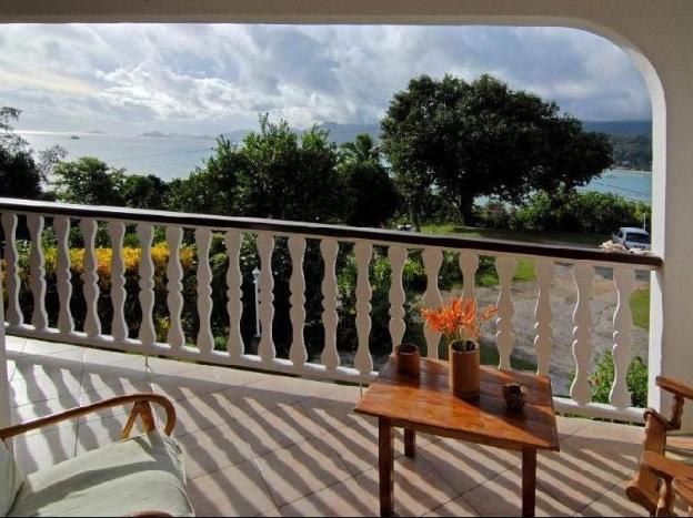 la residence villas and studios