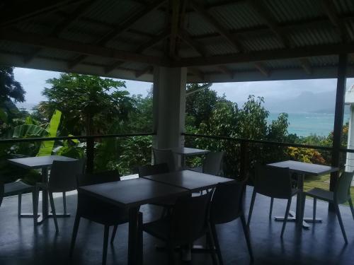 la residence villas and studios