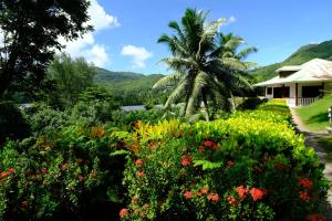 la residence villas and studios