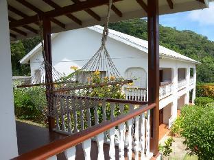 la residence villas and studios