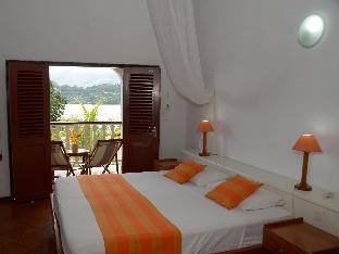 la residence villas and studios