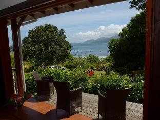 la residence villas and studios