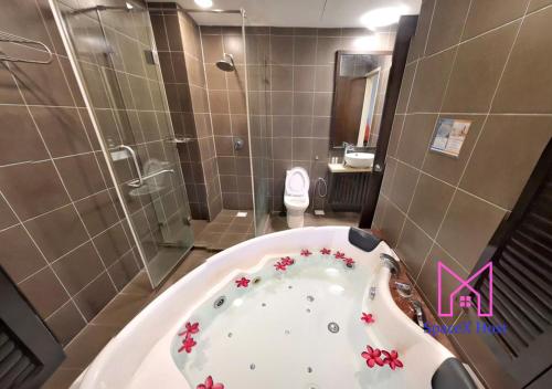 zamlan gold coast morib intl resort 3 rooms apartment