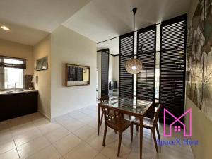 zamlan gold coast morib intl resort 3 rooms apartment