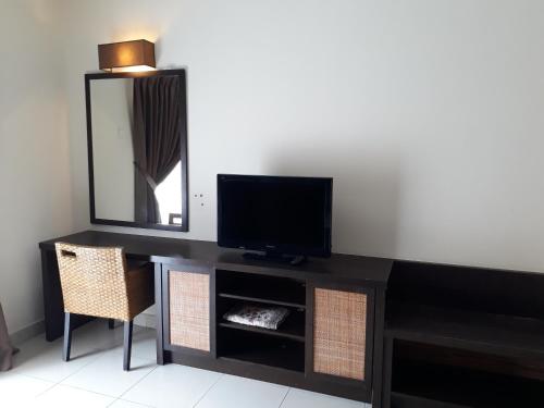 zamlan gold coast morib intl resort 3 rooms apartment