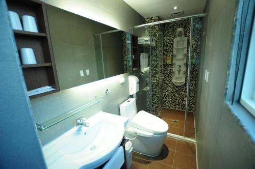 kindness hotel sanduo shopping district