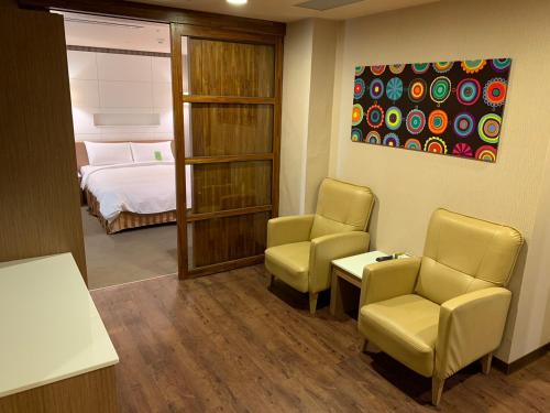 kindness hotel sanduo shopping district